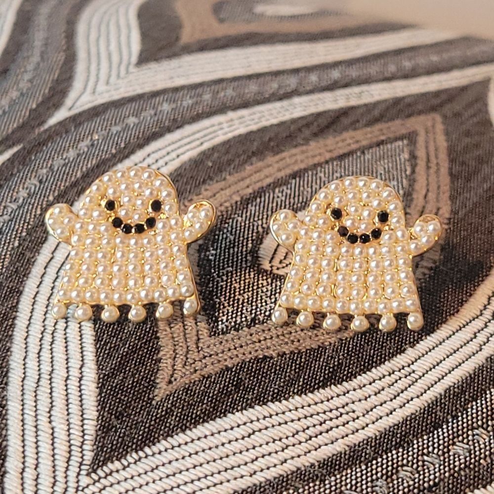 Pearly Ghost Earrings